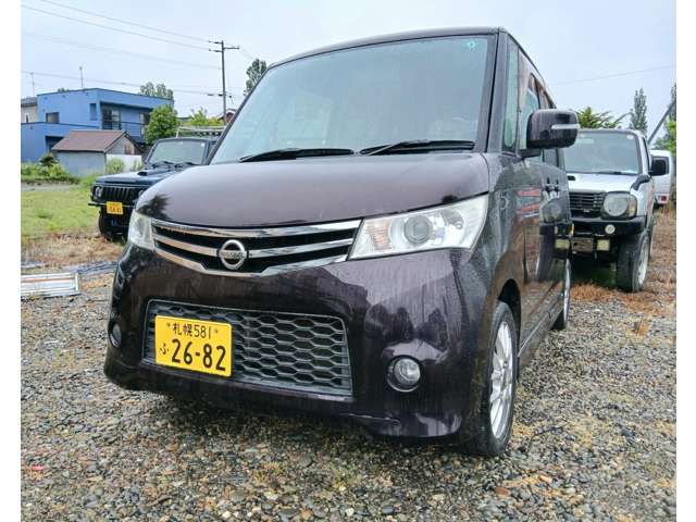 2011 Nissan Roox – thumbnail 2
