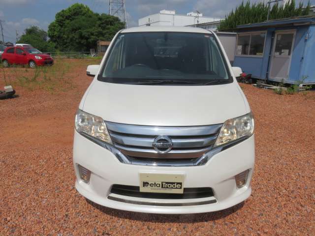 2011 Nissan Serena – thumbnail 2