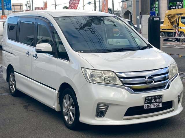 2011 Nissan Serena – thumbnail 3