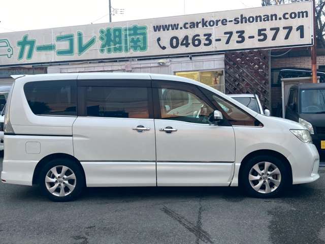 2011 Nissan Serena – thumbnail 4