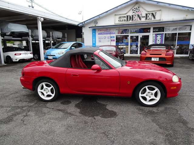 2002 Mazda Roadster – thumbnail 4