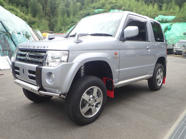 2011 Mitsubishi Pajero Mini