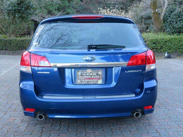 2011 Subaru Legacy Touring Wagon – thumbnail 3