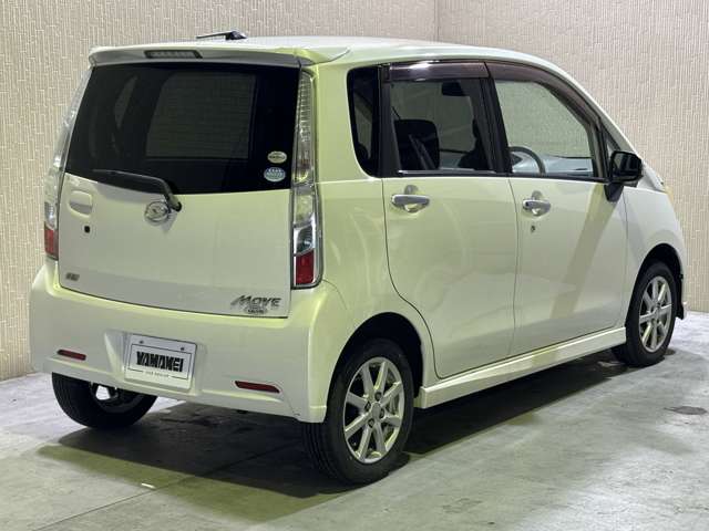 2011 Daihatsu Move – thumbnail 4