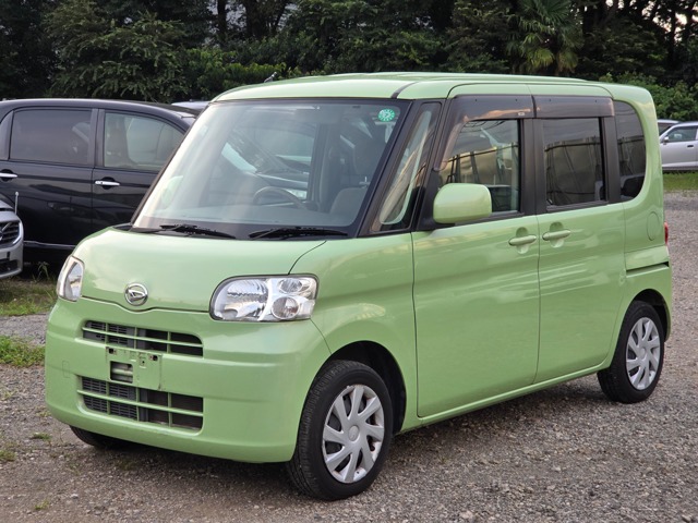 2011 Daihatsu Tanto