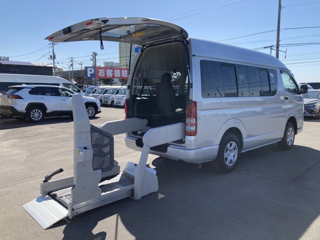 2011 Toyota Hiace