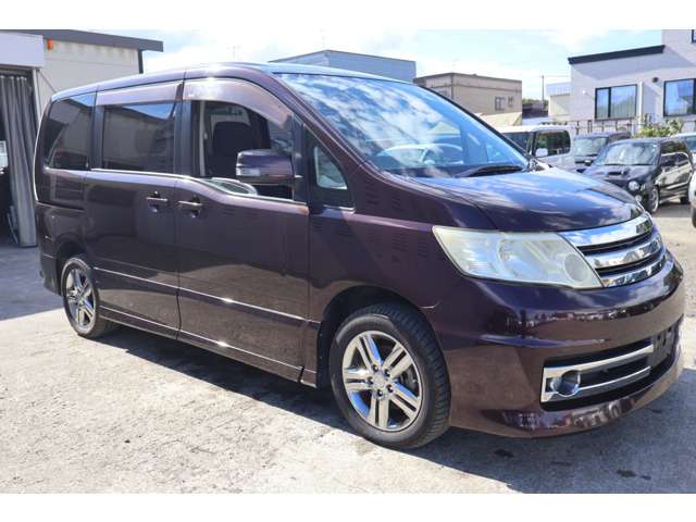 2008 Nissan Serena – thumbnail 3