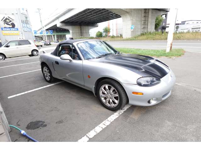 2001 Mazda Roadster – thumbnail 4