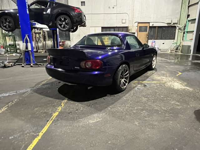 2004 Mazda Roadster – thumbnail 3