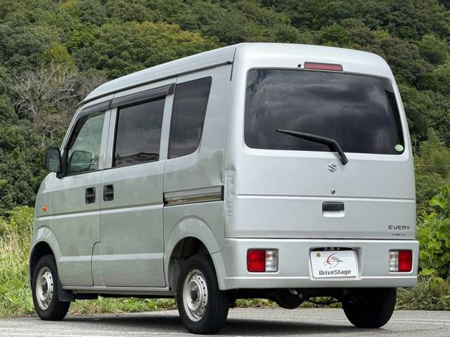 2011 Suzuki Every – thumbnail 4