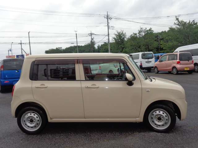 2011 Suzuki Alto Lapin – thumbnail 4
