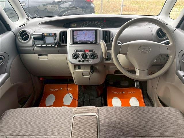 2011 Daihatsu Tanto – thumbnail 3