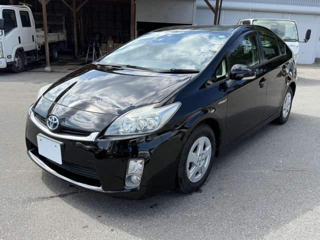2011 Toyota Prius – thumbnail 4