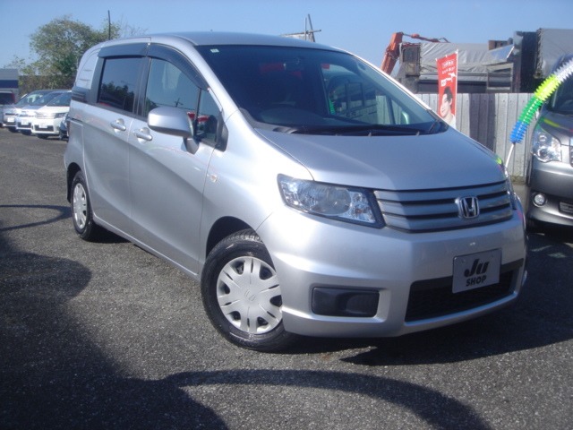2010 Honda Freed Spike