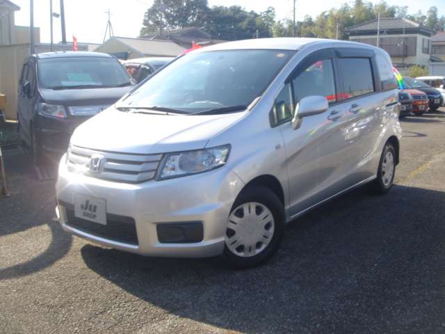 2010 Honda Freed Spike – thumbnail 4