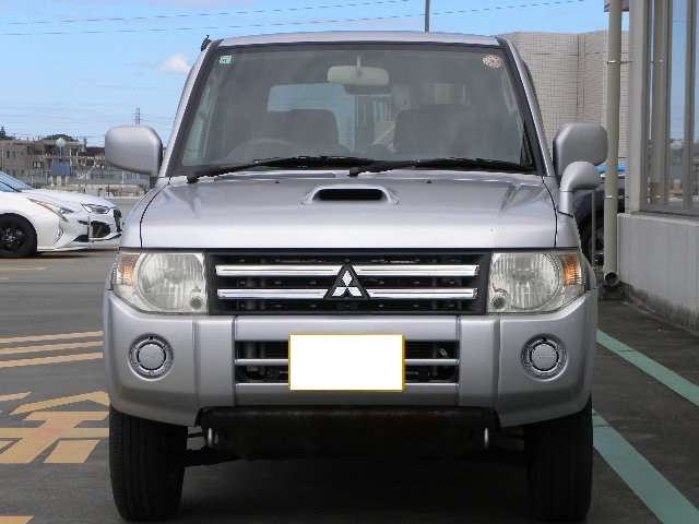 2011 Mitsubishi Pajero Mini – thumbnail 2