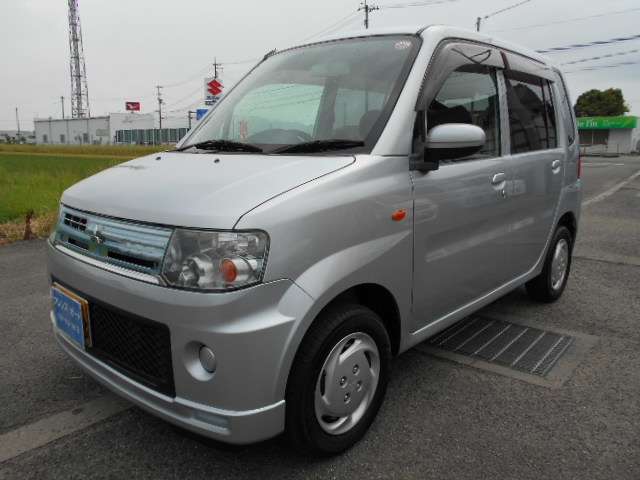 2011 Mitsubishi Toppo – thumbnail 4