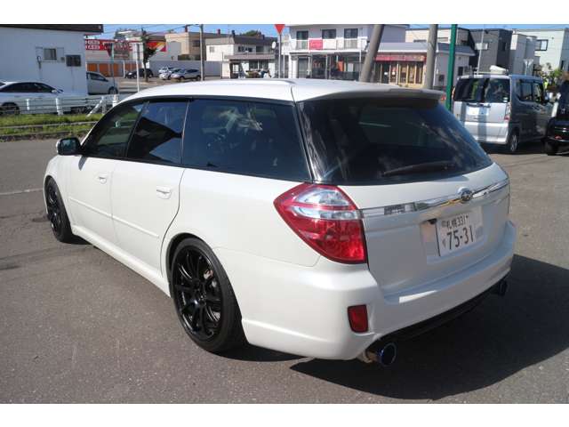 2007 Subaru Legacy Touring Wagon – thumbnail 3