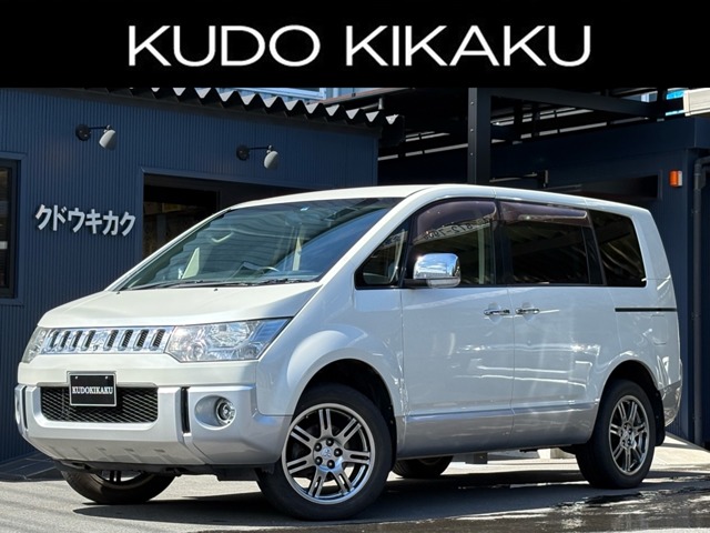 2011 Mitsubishi Delica D:5