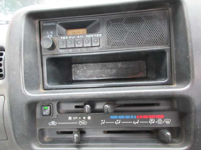 2010 Daihatsu Hijet Truck – thumbnail 3