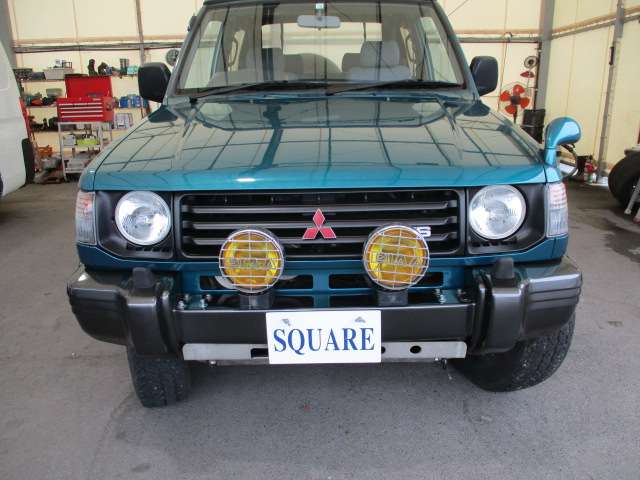 1993 Mitsubishi Pajero – thumbnail 2