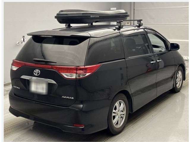 2011 Toyota Estima – thumbnail 4