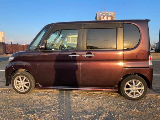 2011 Daihatsu Tanto – thumbnail 4