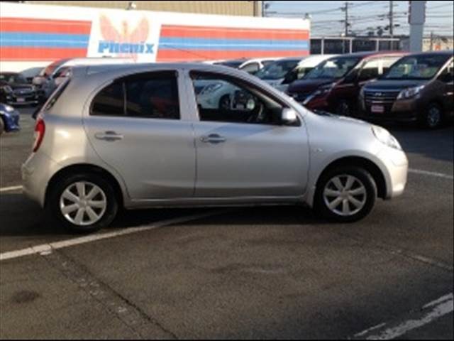 2011 Nissan March – thumbnail 4