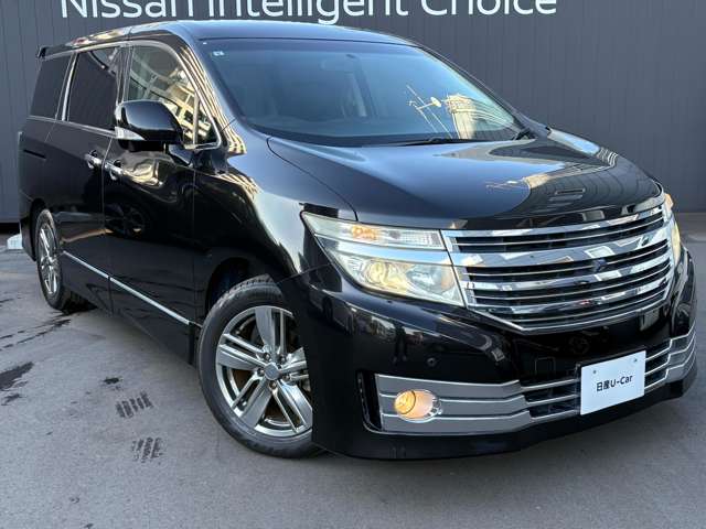 2011 Nissan Elgrand – thumbnail 2