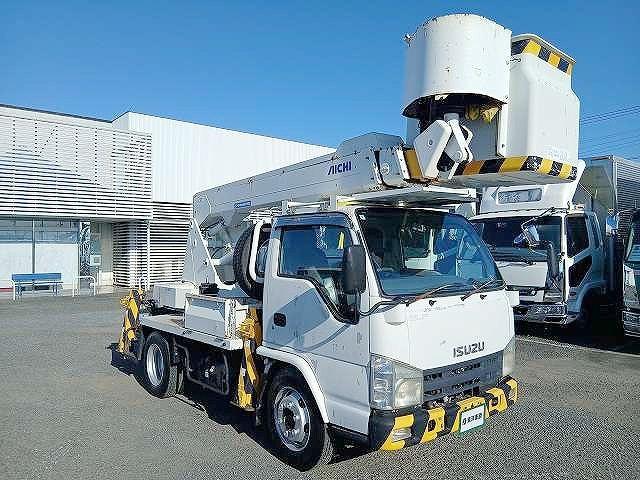 2007 Isuzu Elf – thumbnail 2