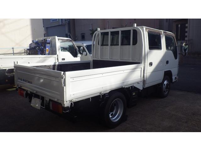 2010 Isuzu Elf – thumbnail 3