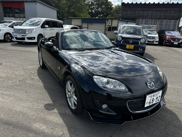 2011 Mazda Roadster – thumbnail 3