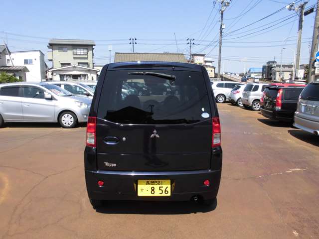2011 Mitsubishi Toppo – thumbnail 4