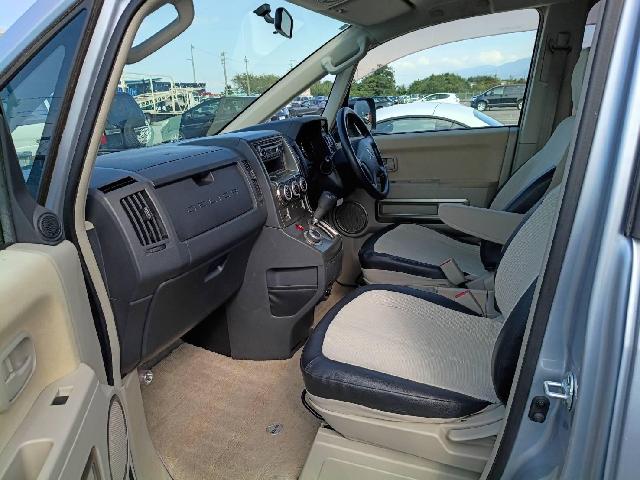 2007 Mitsubishi Delica D:5 – thumbnail 3