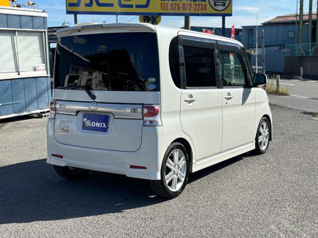 2009 Daihatsu Tanto – thumbnail 4