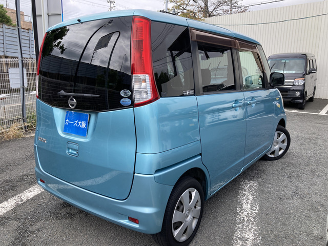 2010 Nissan Roox – thumbnail 3