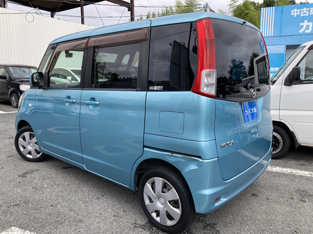 2010 Nissan Roox – thumbnail 4