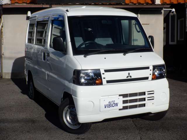2010 Mitsubishi Minicab Van – thumbnail 2
