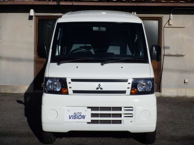 2010 Mitsubishi Minicab Van – thumbnail 3