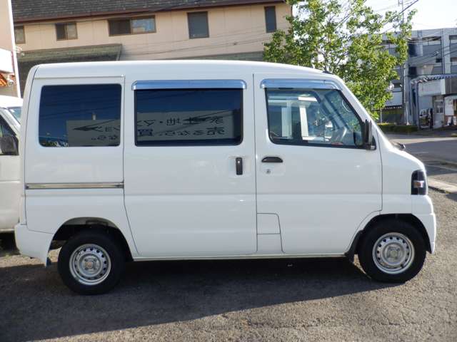 2010 Mitsubishi Minicab Van – thumbnail 4