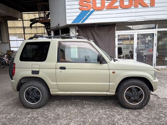 2003 Mitsubishi Pajero Mini – thumbnail 4