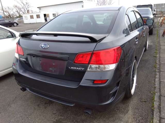 2011 Subaru Legacy B4 – thumbnail 4