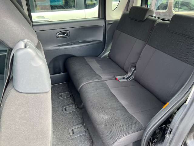 2011 Daihatsu Tanto – thumbnail 4