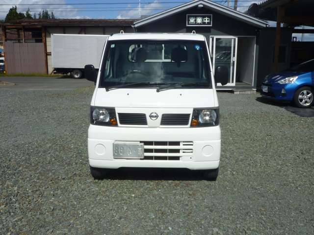 2011 Nissan Clipper Truck – thumbnail 2