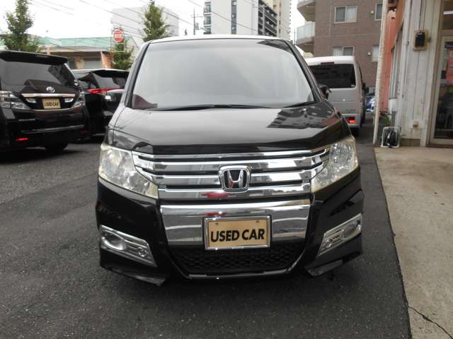 2010 Honda Stepwgn – thumbnail 2