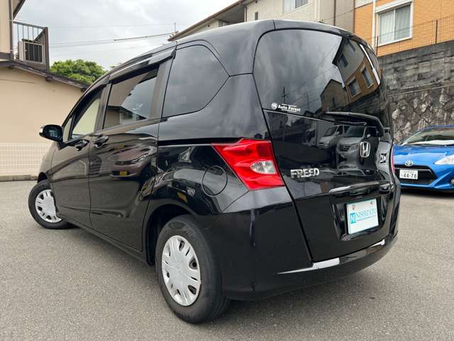2011 Honda Freed – thumbnail 3