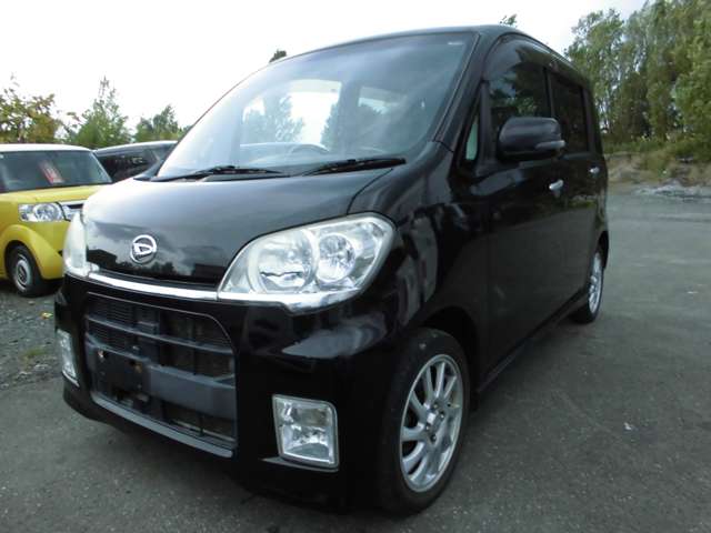 2011 Daihatsu Tanto Exe – thumbnail 2
