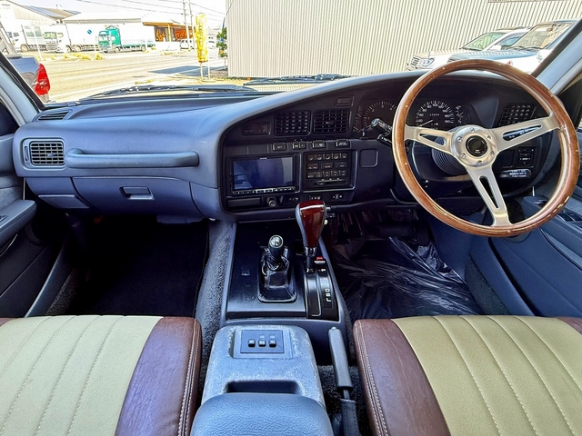 1993 Toyota Land Cruiser 80 – thumbnail 3