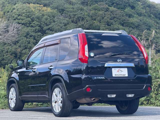 2011 Nissan X-Trail – thumbnail 4