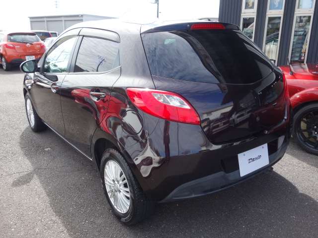 2010 Mazda Demio – thumbnail 4